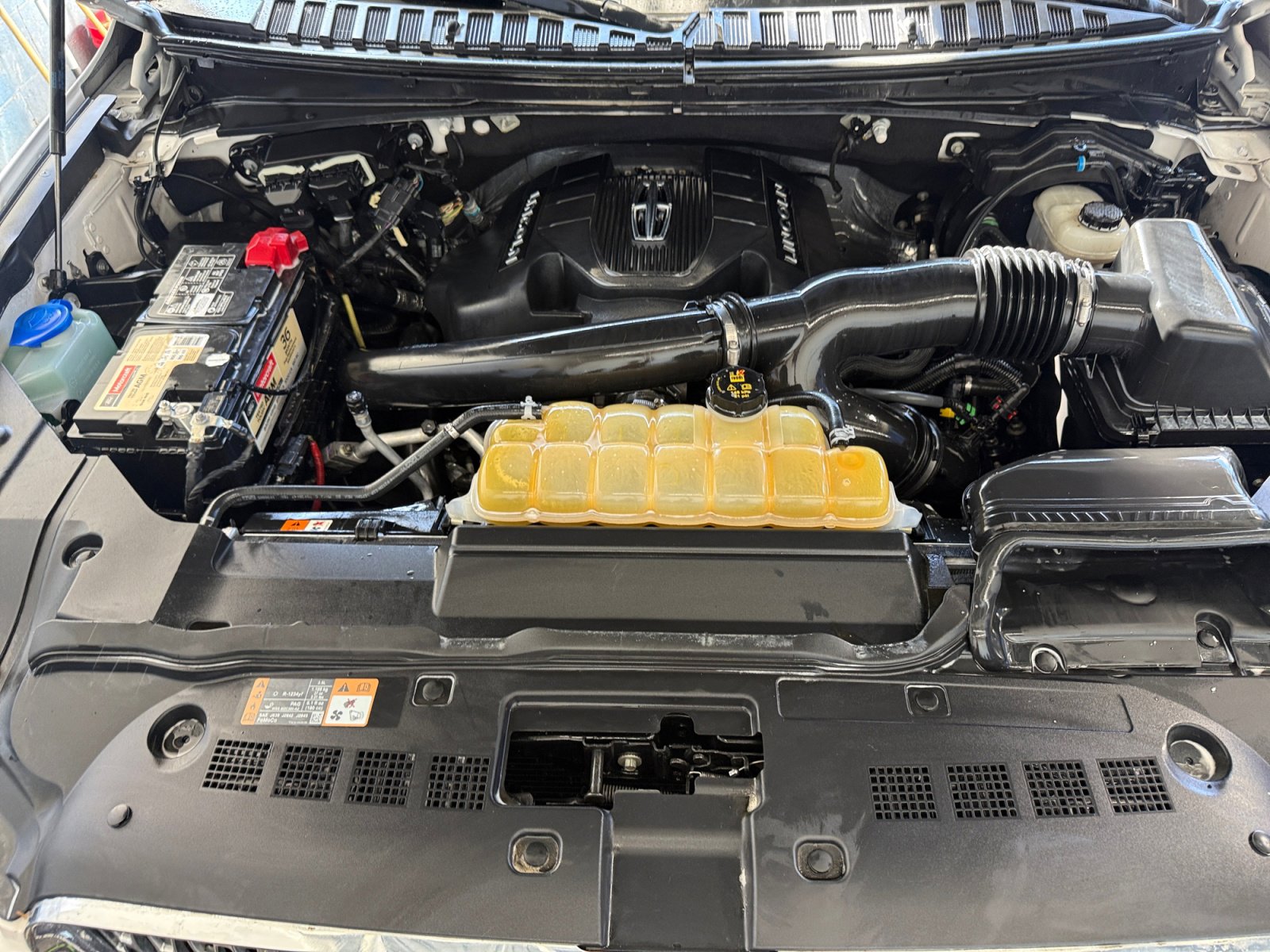 Used 2019 Lincoln Navigator Reserve image 32