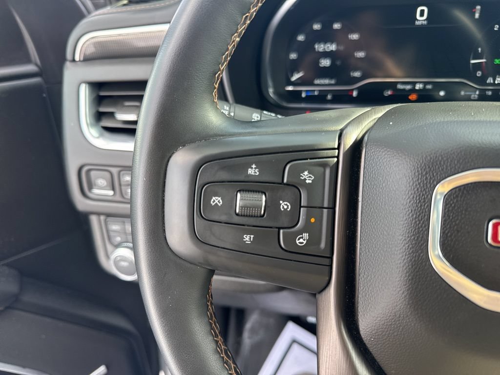Used 2024 GMC Yukon AT4 AWD/4WD image 27