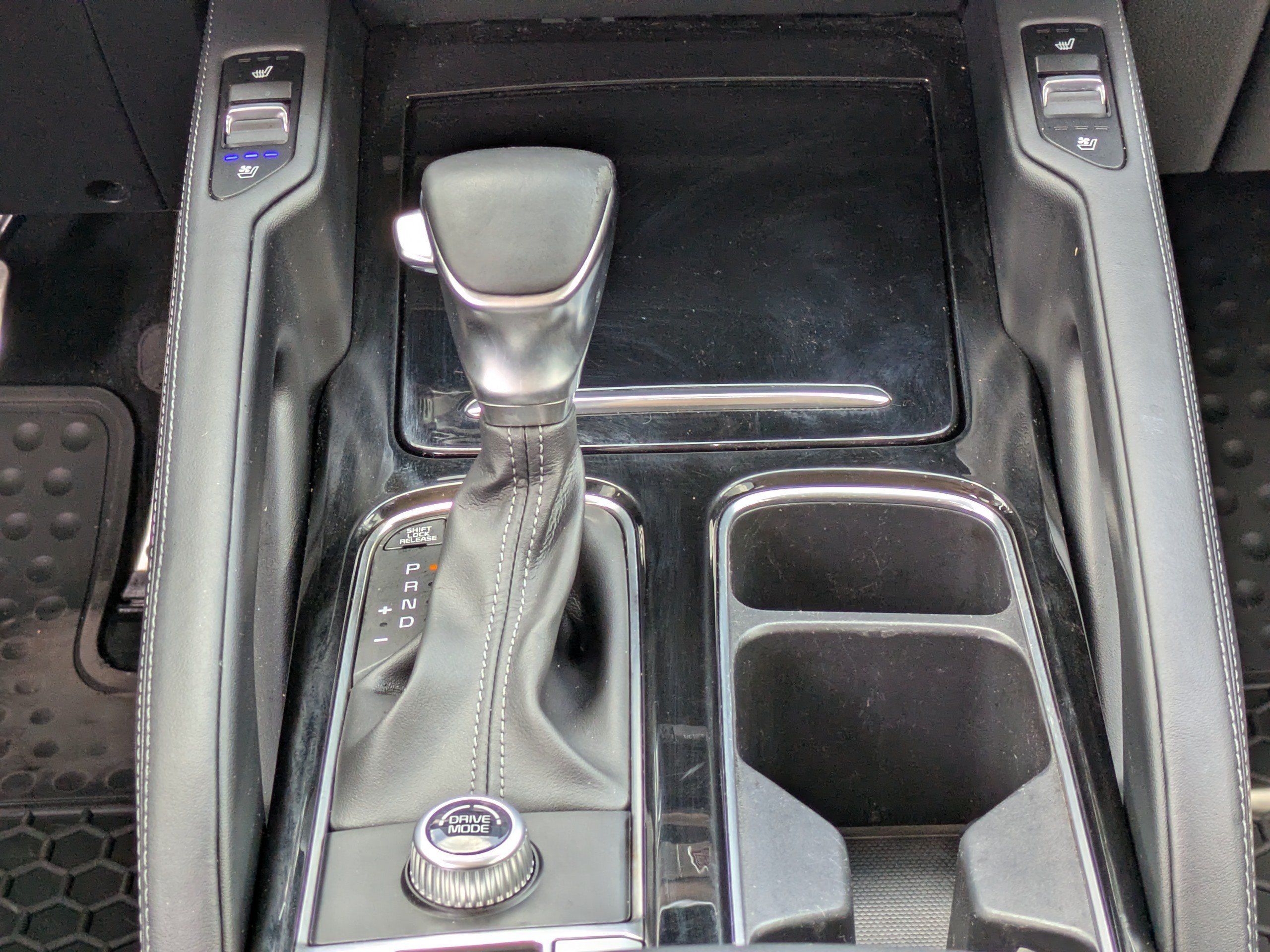 Used 2021 Kia Telluride SX w/ Towing Package FWD image 19