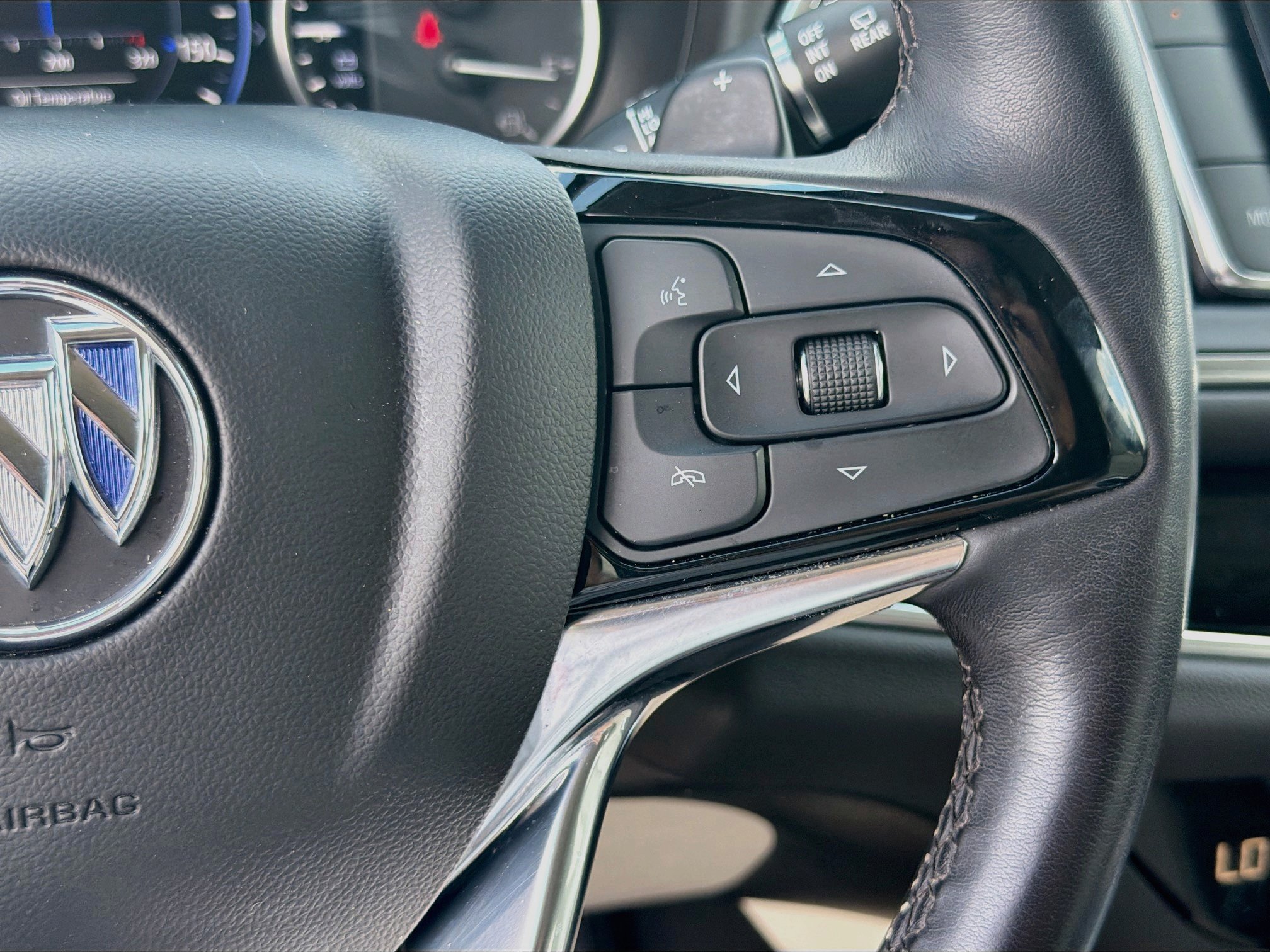 Used 2024 Buick Enclave Avenir w/ Avenir Technology Package FWD image 40