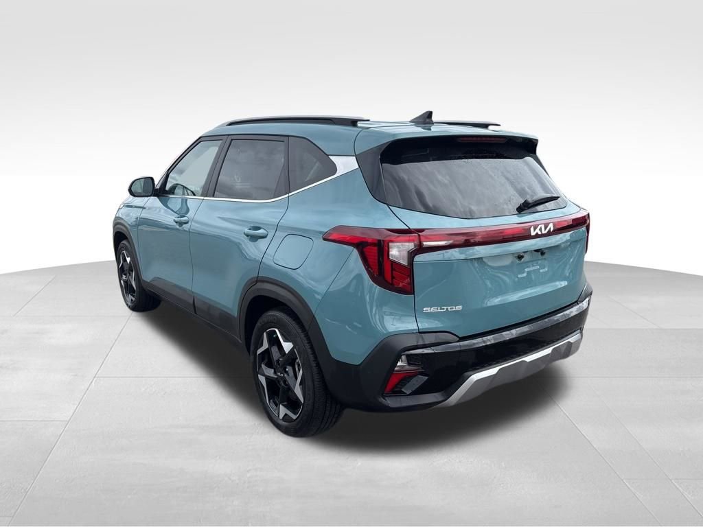 Certified 2024 Kia Seltos EX image 10