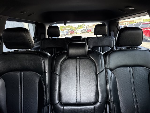 Used 2024 Jeep Wagoneer Series II w/ Flexible Seating Group RWD image 20
