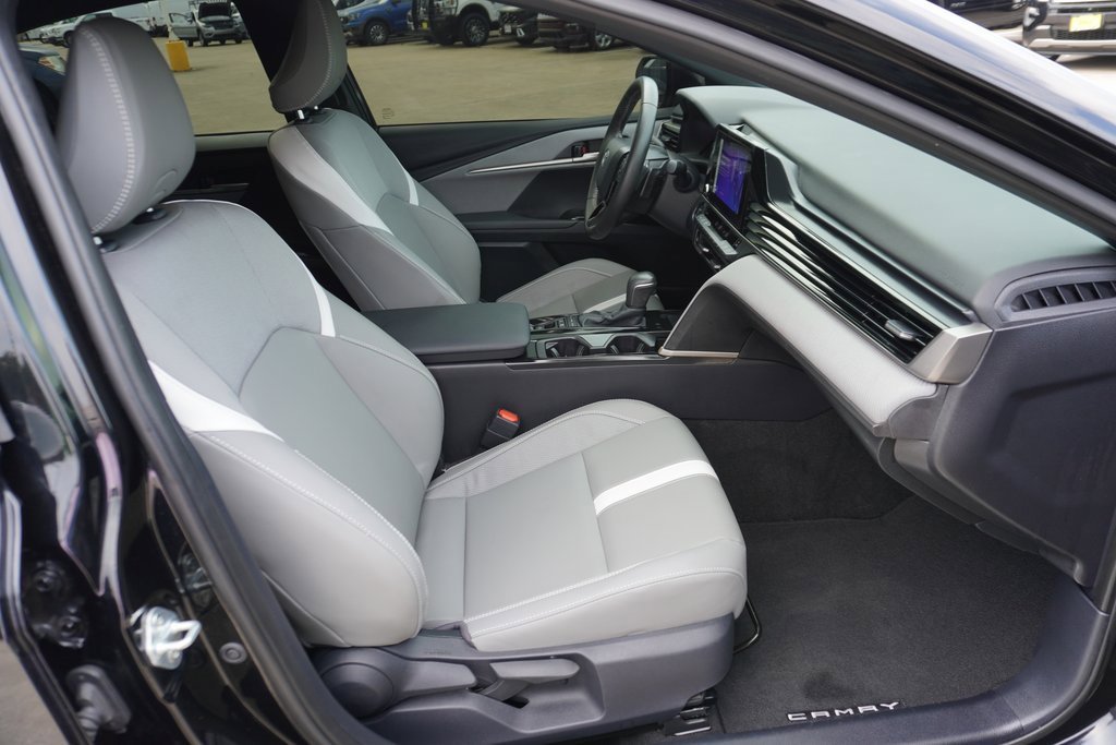Used 2025 Toyota Camry XSE image 20