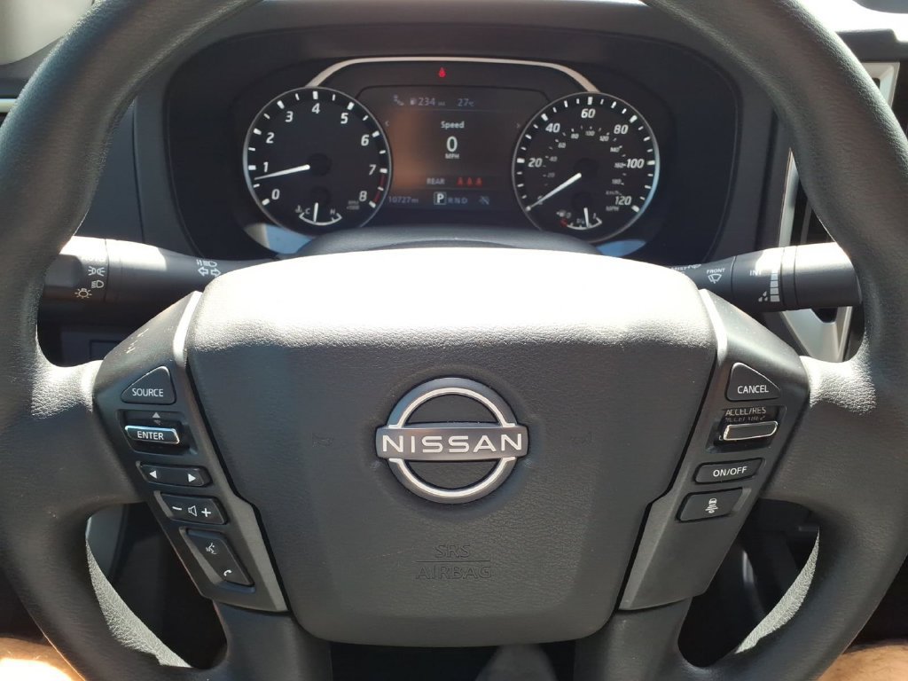 Used 2025 Nissan Frontier SV RWD image 14