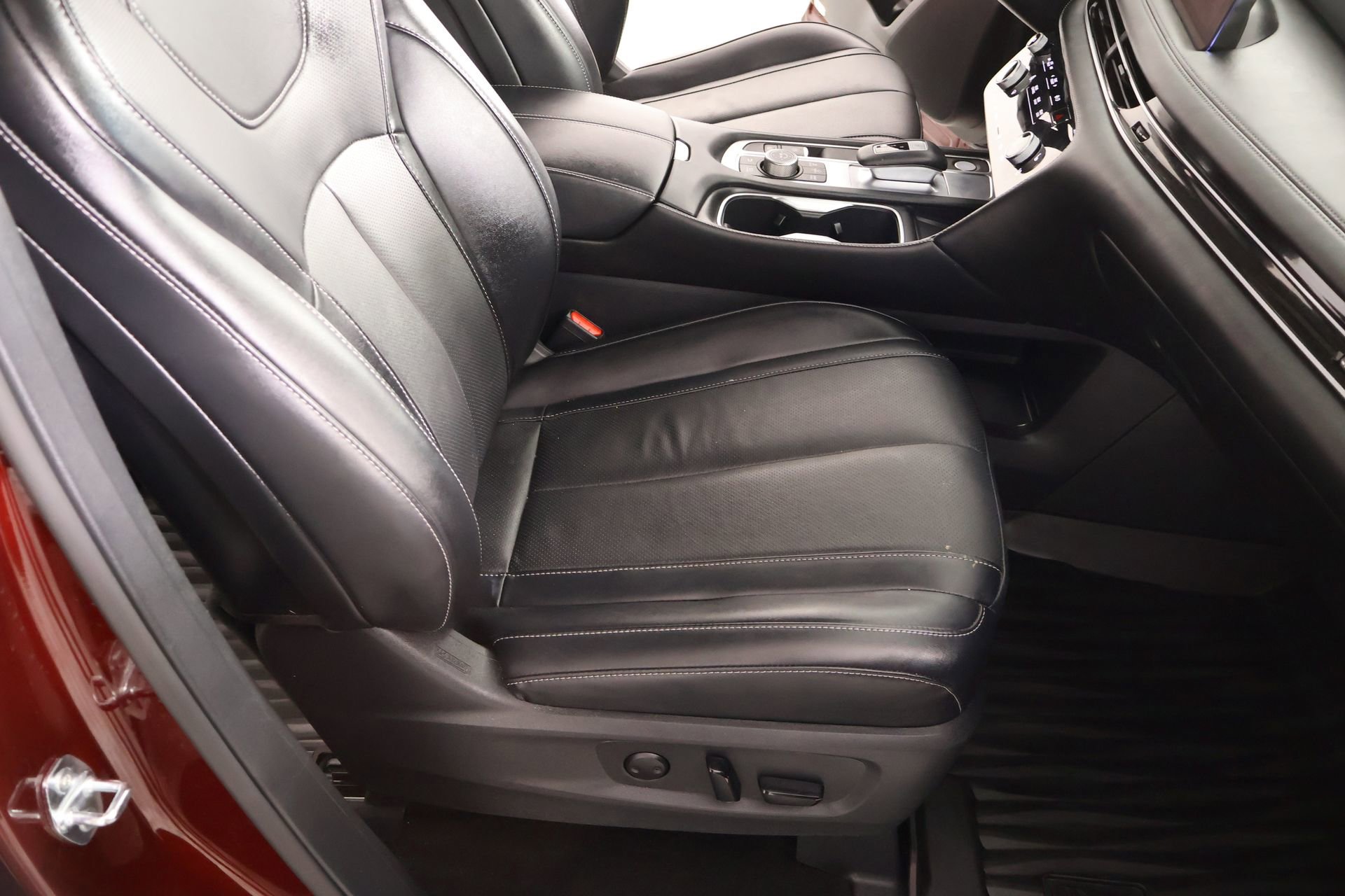 Used 2024 INFINITI QX60 Luxe image 14