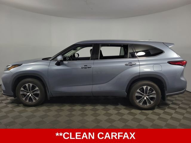 Used 2020 Toyota Highlander XLE AWD/4WD image 5