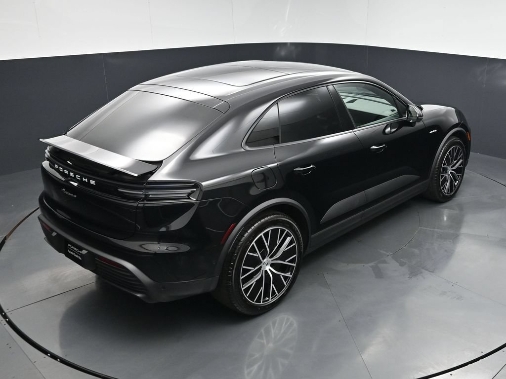 New 2026 Porsche Macan 4 Electric AWD/4WD image 18