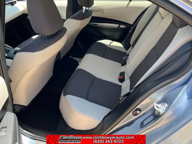 Used 2025 Toyota Corolla LE w/ Convenience Package FWD image 20