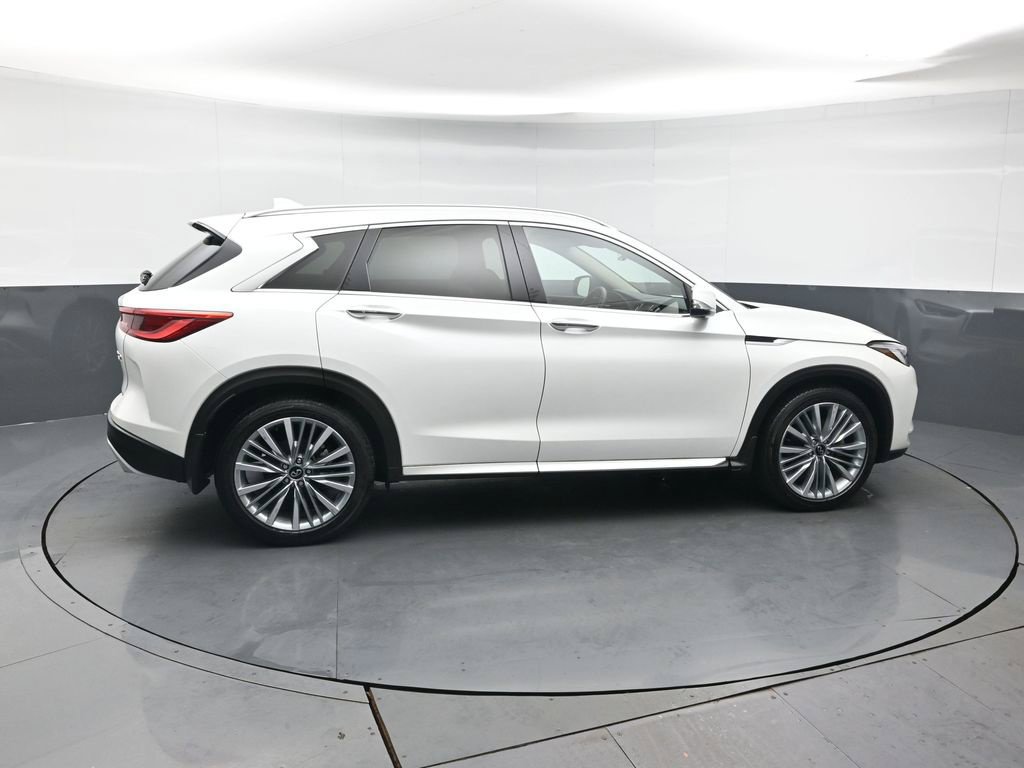 Used 2024 INFINITI QX50 Sensory AWD/4WD image 7