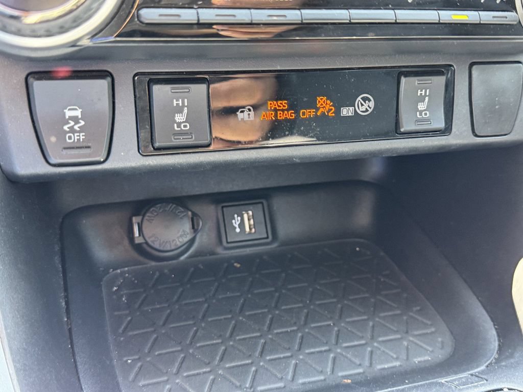 Used 2024 Toyota RAV4 XLE Premium w/ Weather Package AWD/4WD image 22