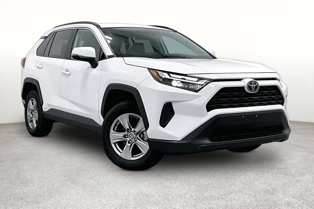 Used 2025 Toyota RAV4 XLE w/ Weather Package