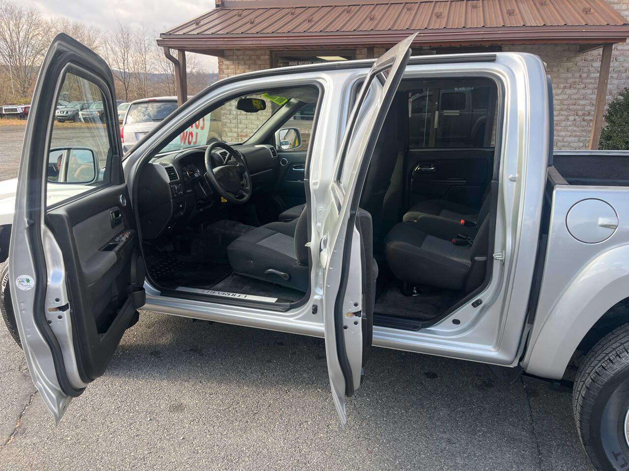 Used 2010 Chevrolet Colorado LT image 15