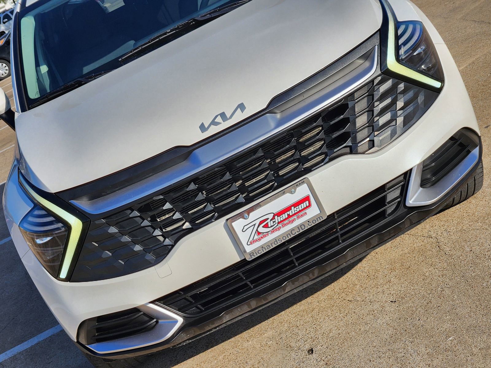 Used 2024 Kia Sportage LX image 14