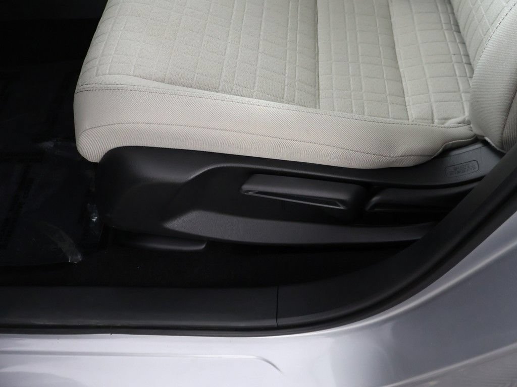 Certified 2026 Honda HR-V LX image 27