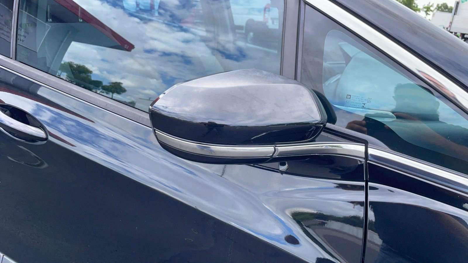 Used 2017 Chevrolet Bolt LT FWD image 42