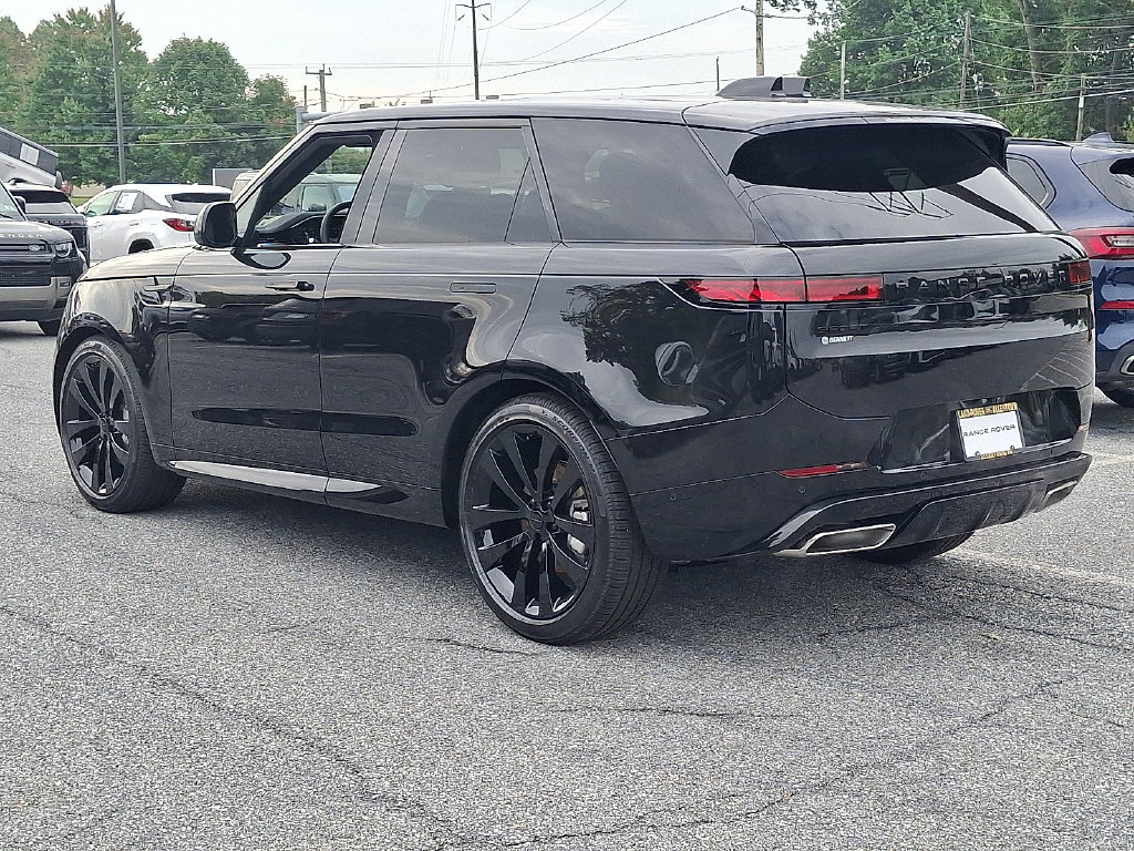New 2027 Land Rover Range Rover Sport Dynamic SE AWD/4WD image 4