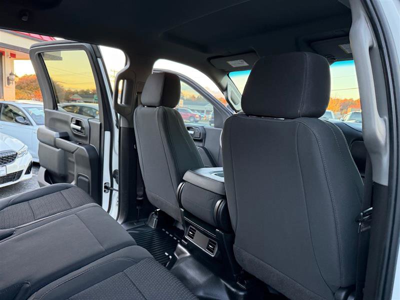 Used 2022 GMC Sierra 3500 Pro w/ Convenience Package image 21