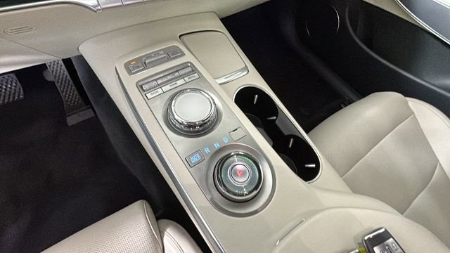Used 2024 Genesis Electrified GV70 AWD/4WD image 21