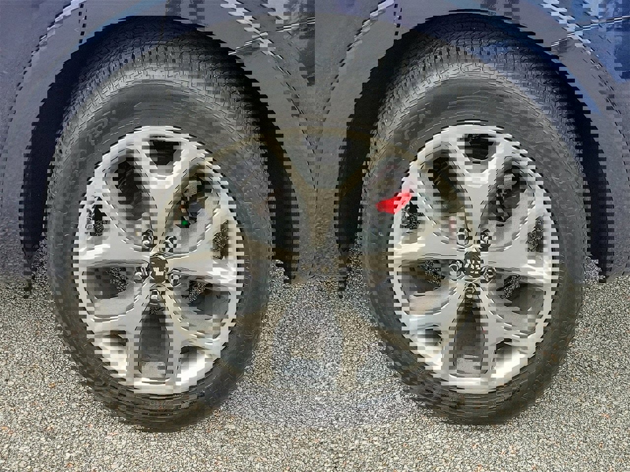 Used 2019 Kia Sorento SX image 5