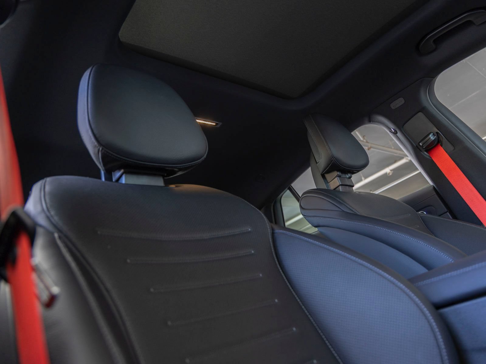 New 2027 Mercedes-Benz GLC 53 AMG 4MATIC Coupe image 34