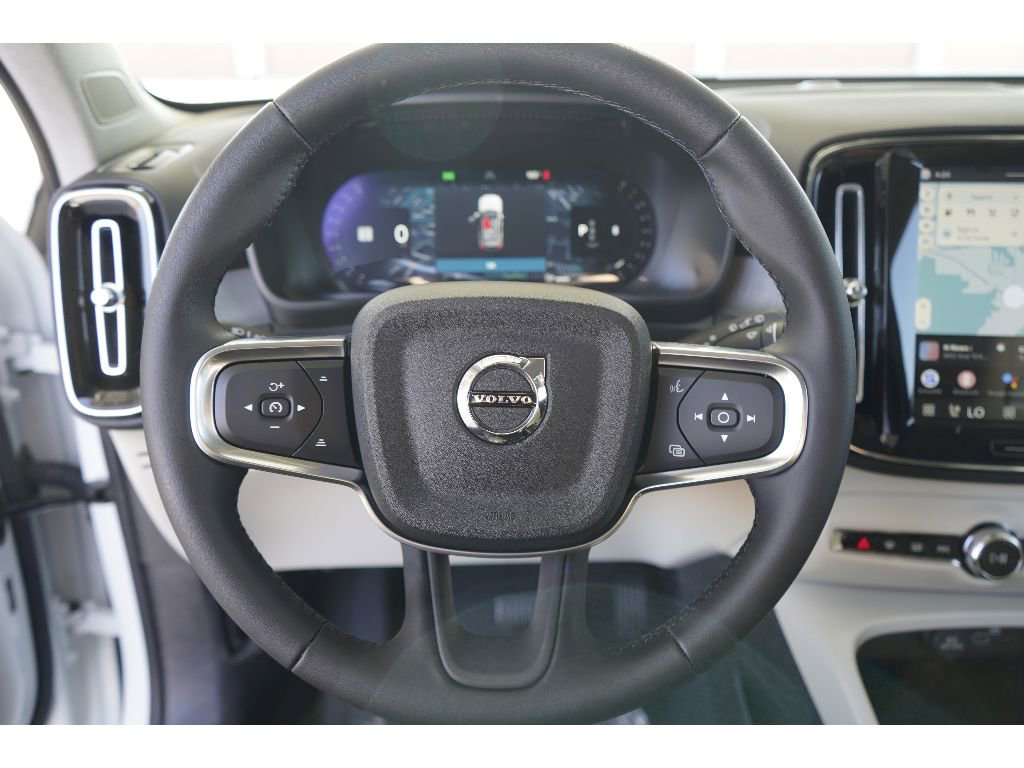 New 2026 Volvo XC40 B5 Ultra w/ Climate Package image 12