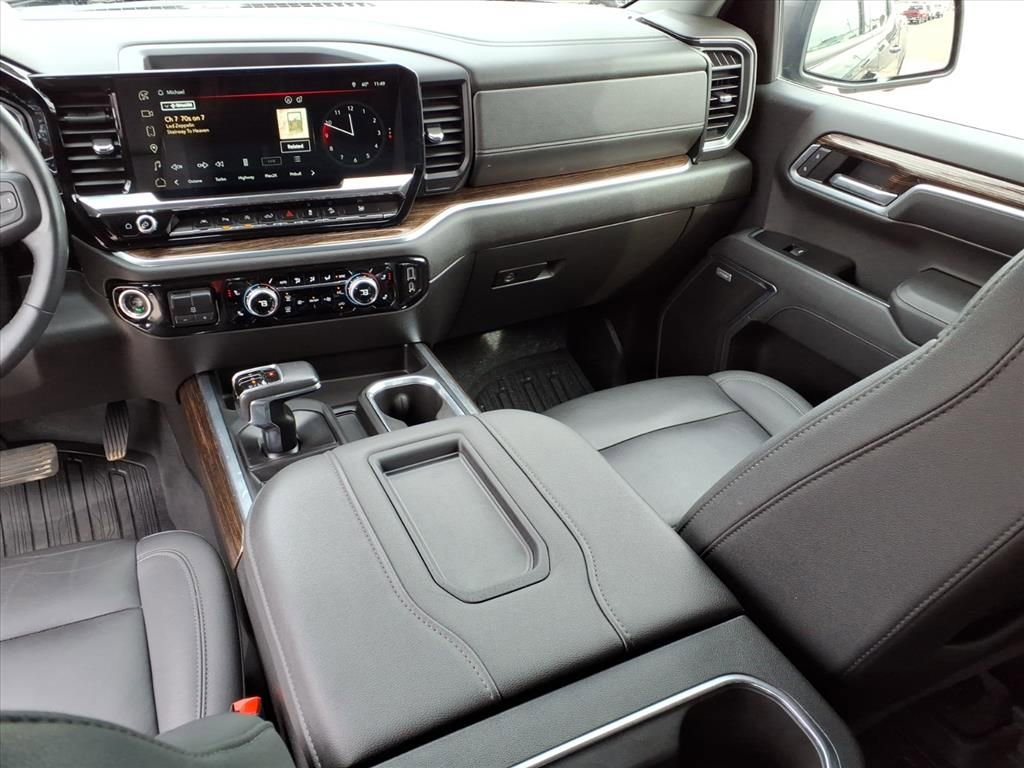 Used 2022 GMC Sierra 1500 Elevation w/ Elevation Premium Package image 16