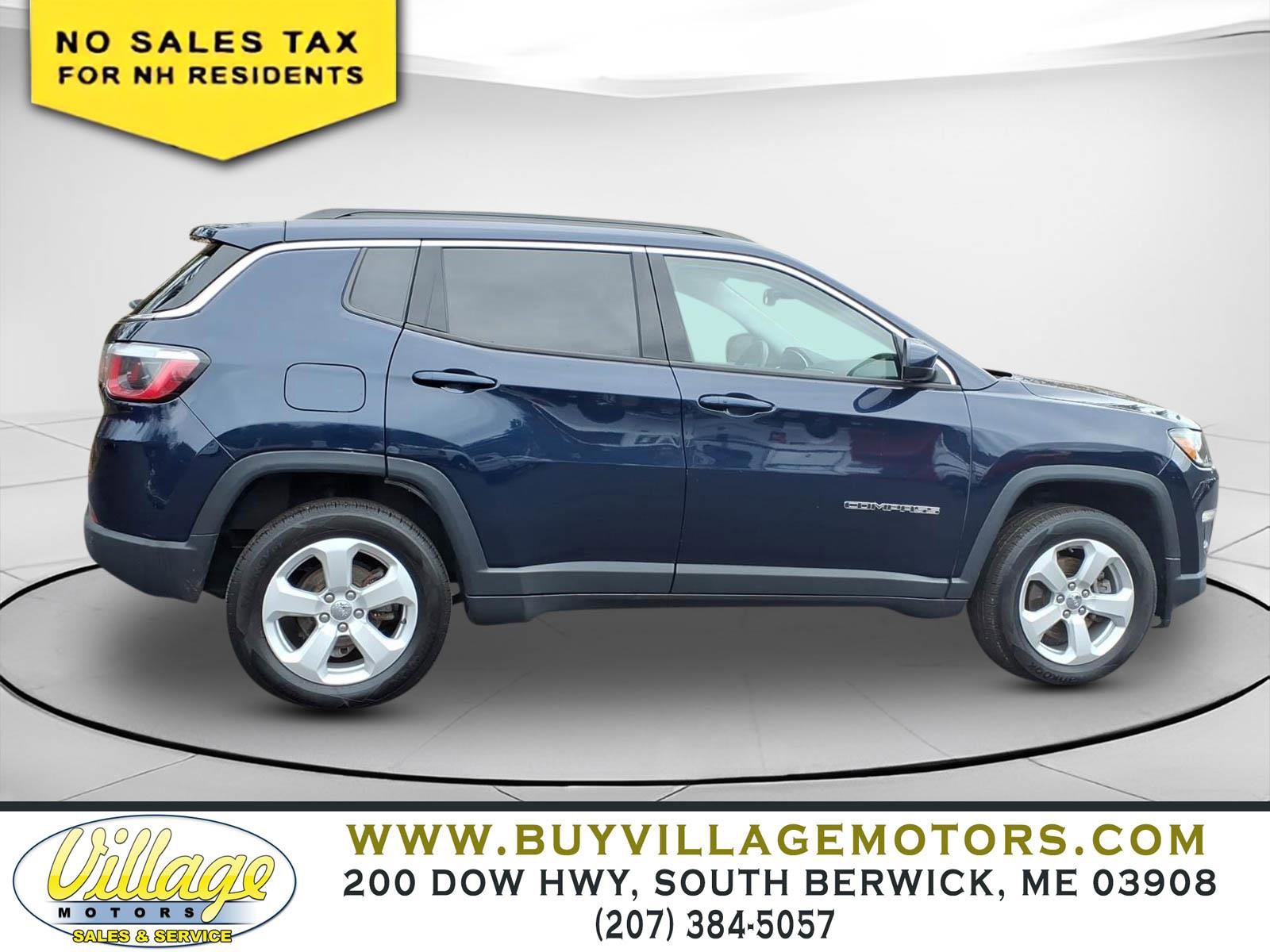 Used 2018 Jeep Compass Latitude w/ Popular Equipment Group AWD/4WD image 3