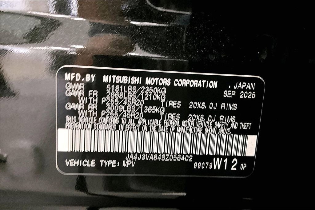 New 2025 Mitsubishi Outlander SE image 14