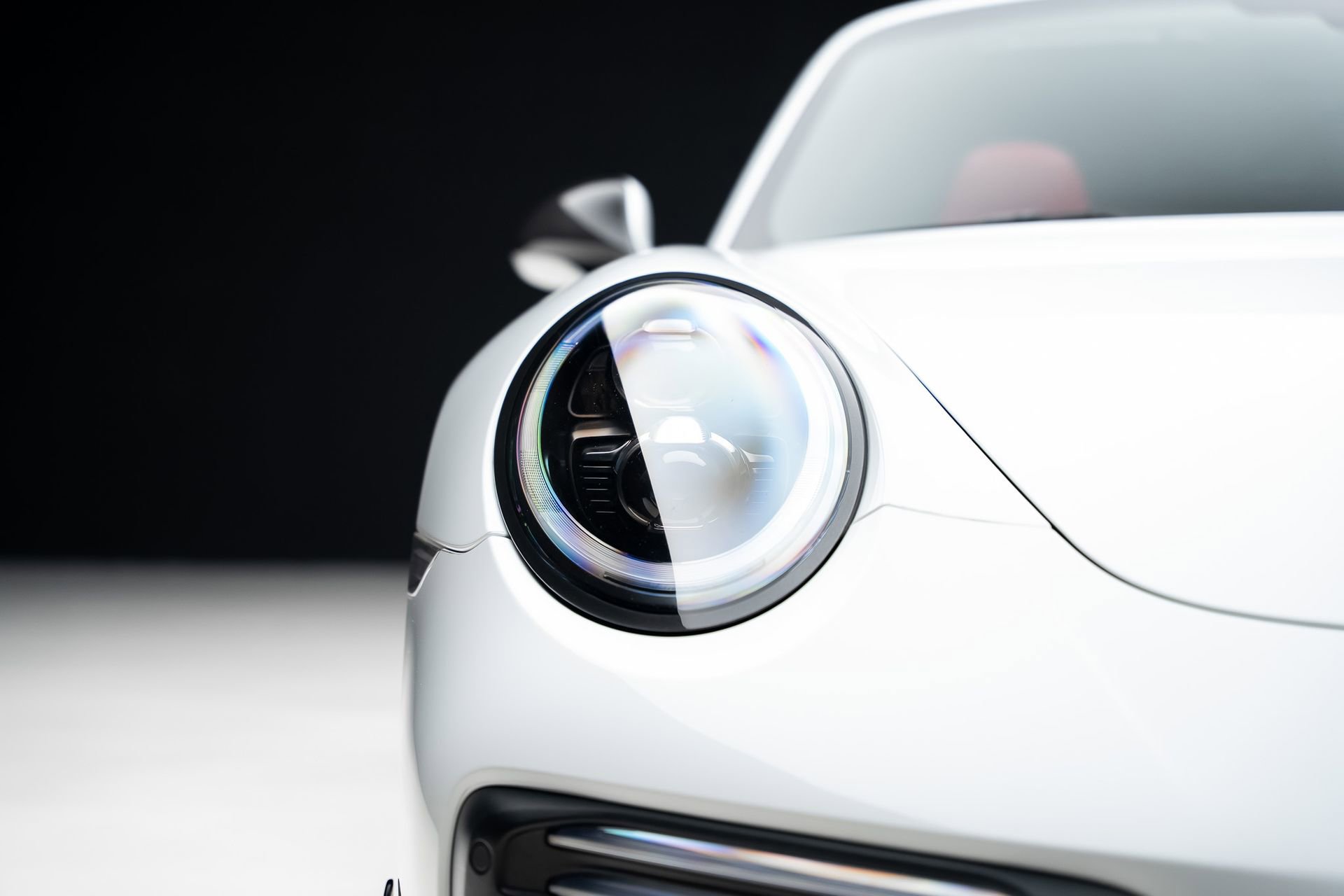 Used 2019 Porsche 911 Turbo image 11