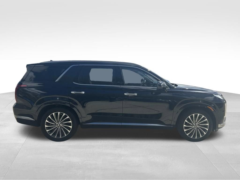 Used 2023 Hyundai Palisade Calligraphy image 6
