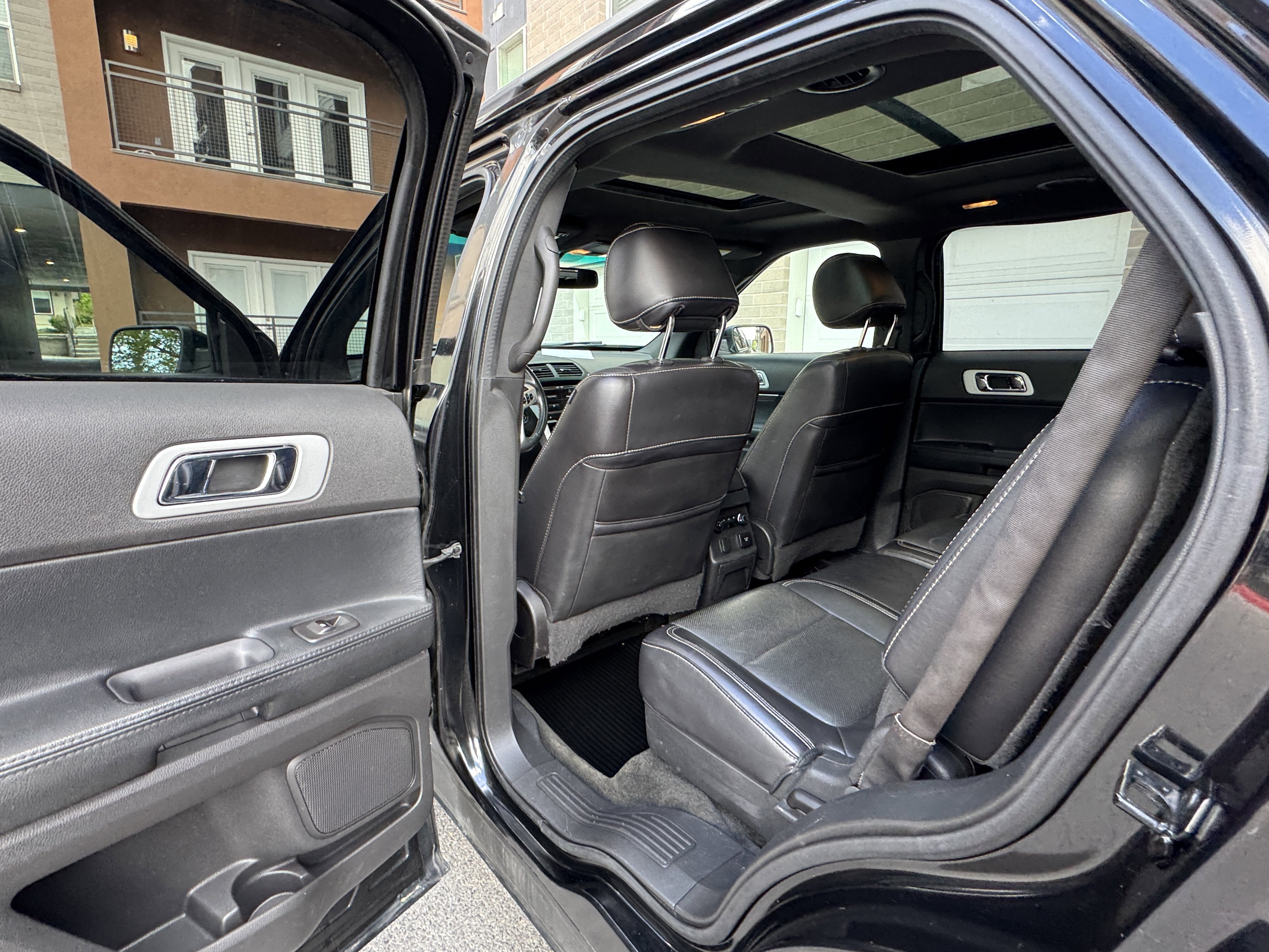 Used 2014 Ford Explorer Sport w/ Equipment Group 401A AWD/4WD image 31