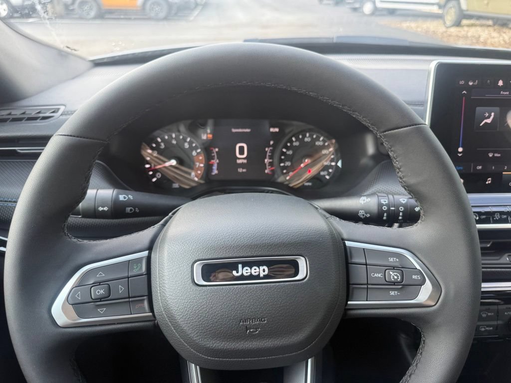New 2026 Jeep Compass Latitude AWD/4WD image 22