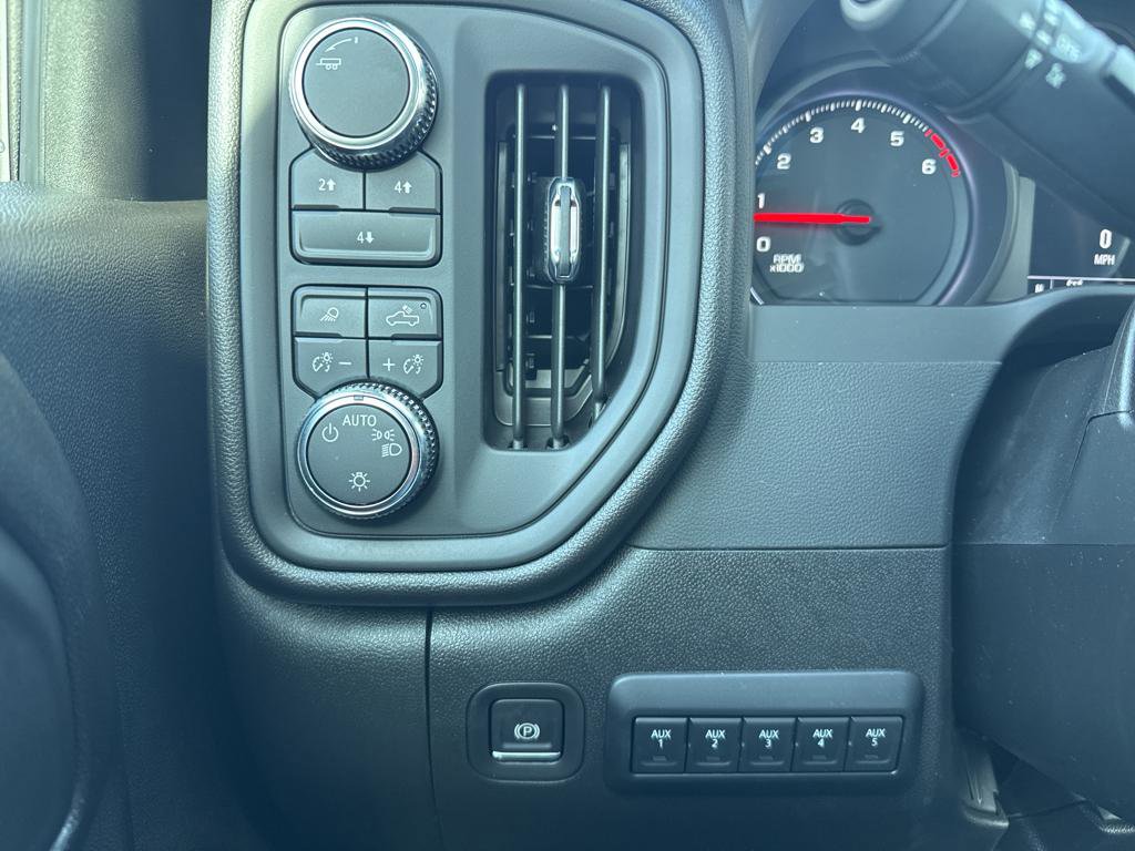 New 2026 GMC Sierra 2500 Pro image 16