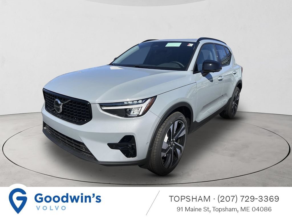 New 2026 Volvo XC40 B5 Plus w/ Climate Package