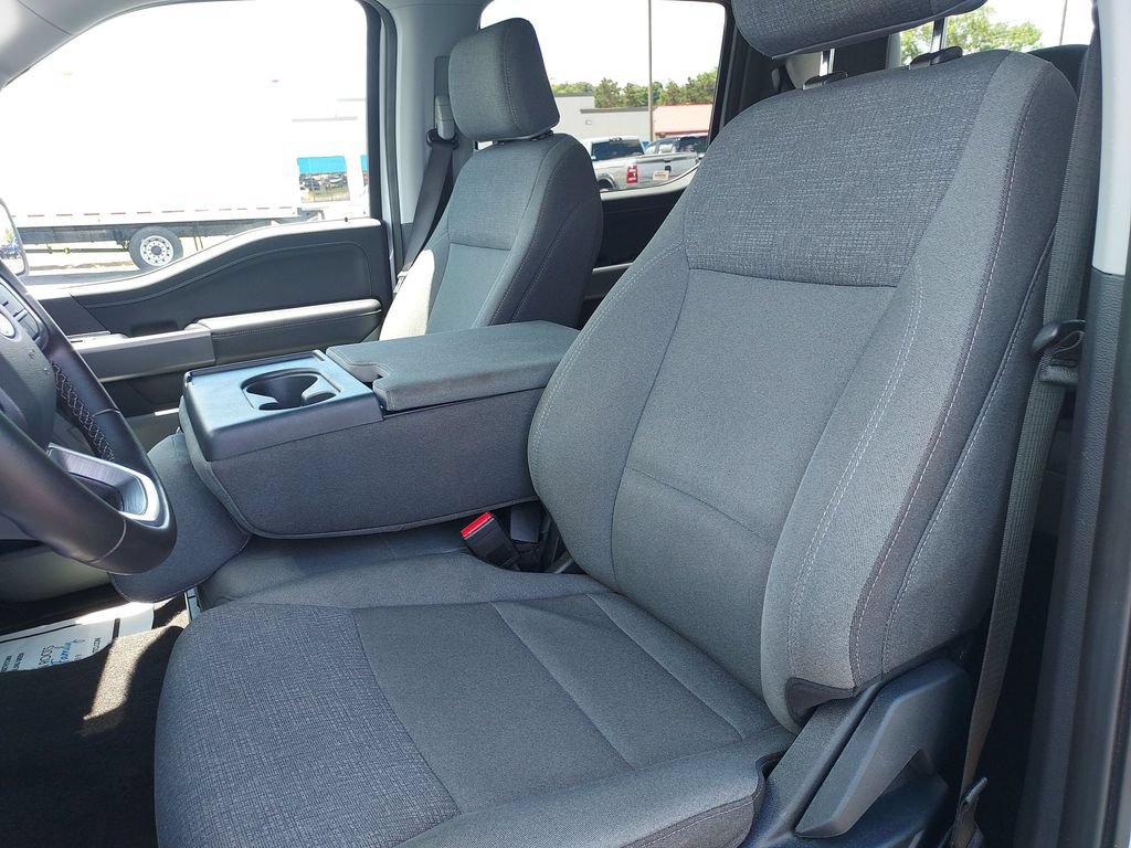 Used 2025 Ford F150 XLT w/ Equipment Group 301A Standard AWD/4WD image 17