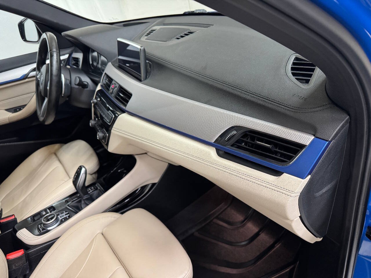 Used 2021 BMW X1 sDrive28i w/ M Sport Package FWD image 35