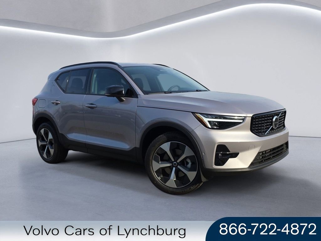 New 2026 Volvo XC40 B5 Plus w/ Protection Package Premier