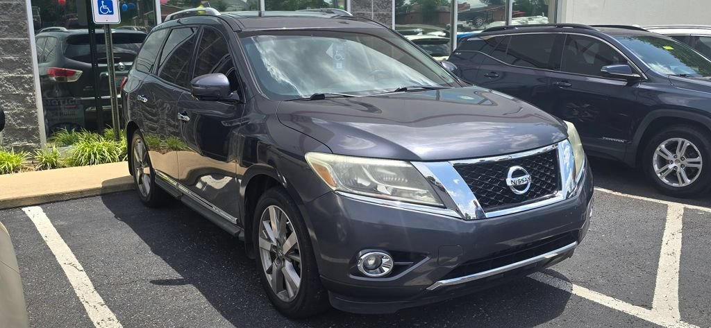 Used 2013 Nissan Pathfinder Platinum w/ Platinum Premium Pkg AWD/4WD image 1