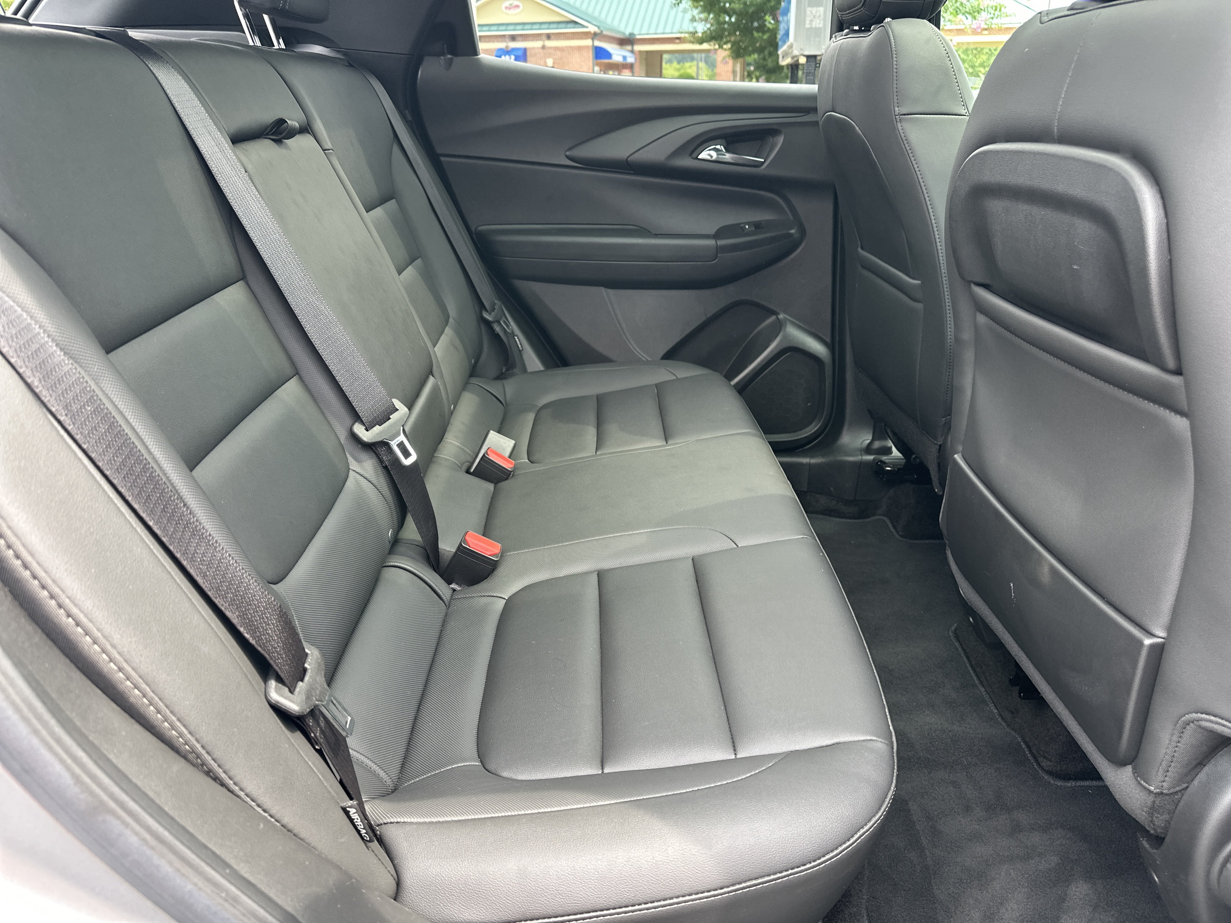 Used 2023 Chevrolet TrailBlazer ACTIV w/ Sun and Liftgate Package FWD image 16