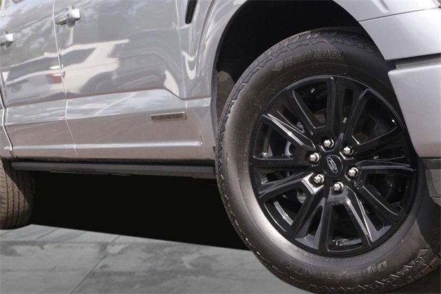 Used 2025 Ford F150 Platinum w/ Equipment Group 702A High image 3