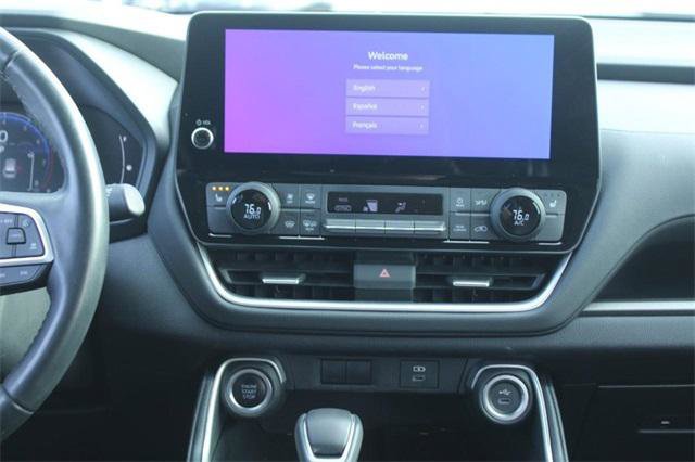 Certified 2024 Toyota Grand Highlander AWD image 13