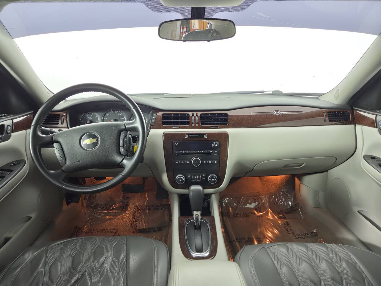Used 2011 Chevrolet Impala LT FWD image 21
