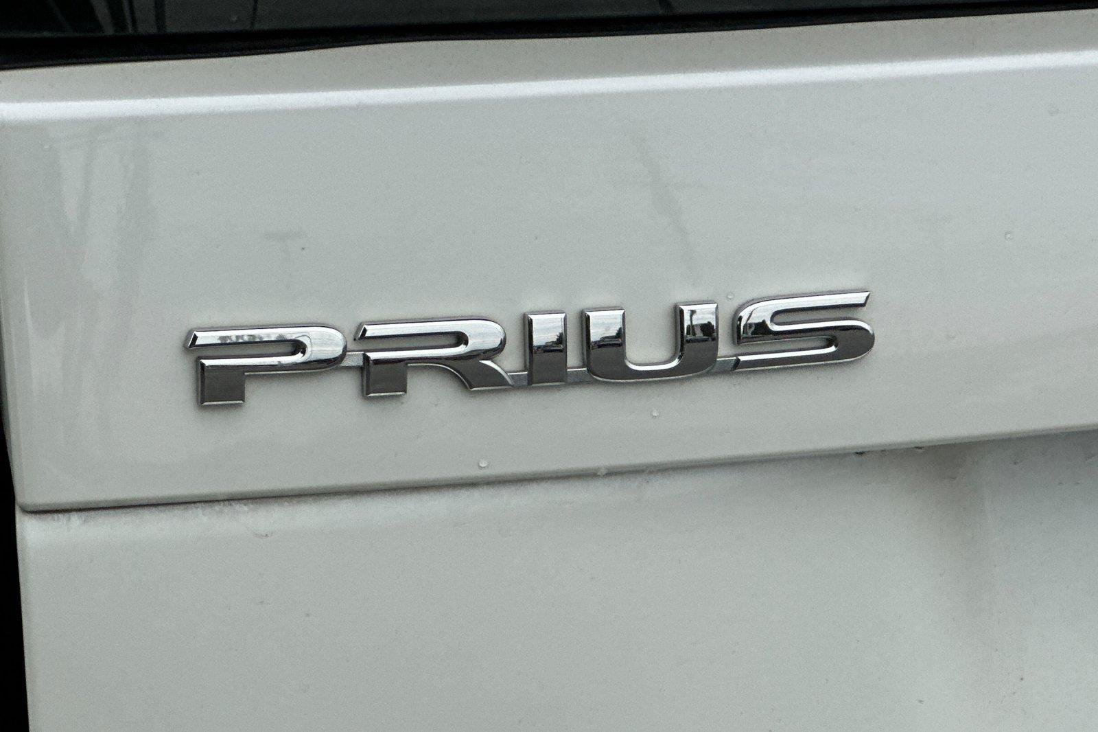 Used 2010 Toyota Prius Two FWD image 24