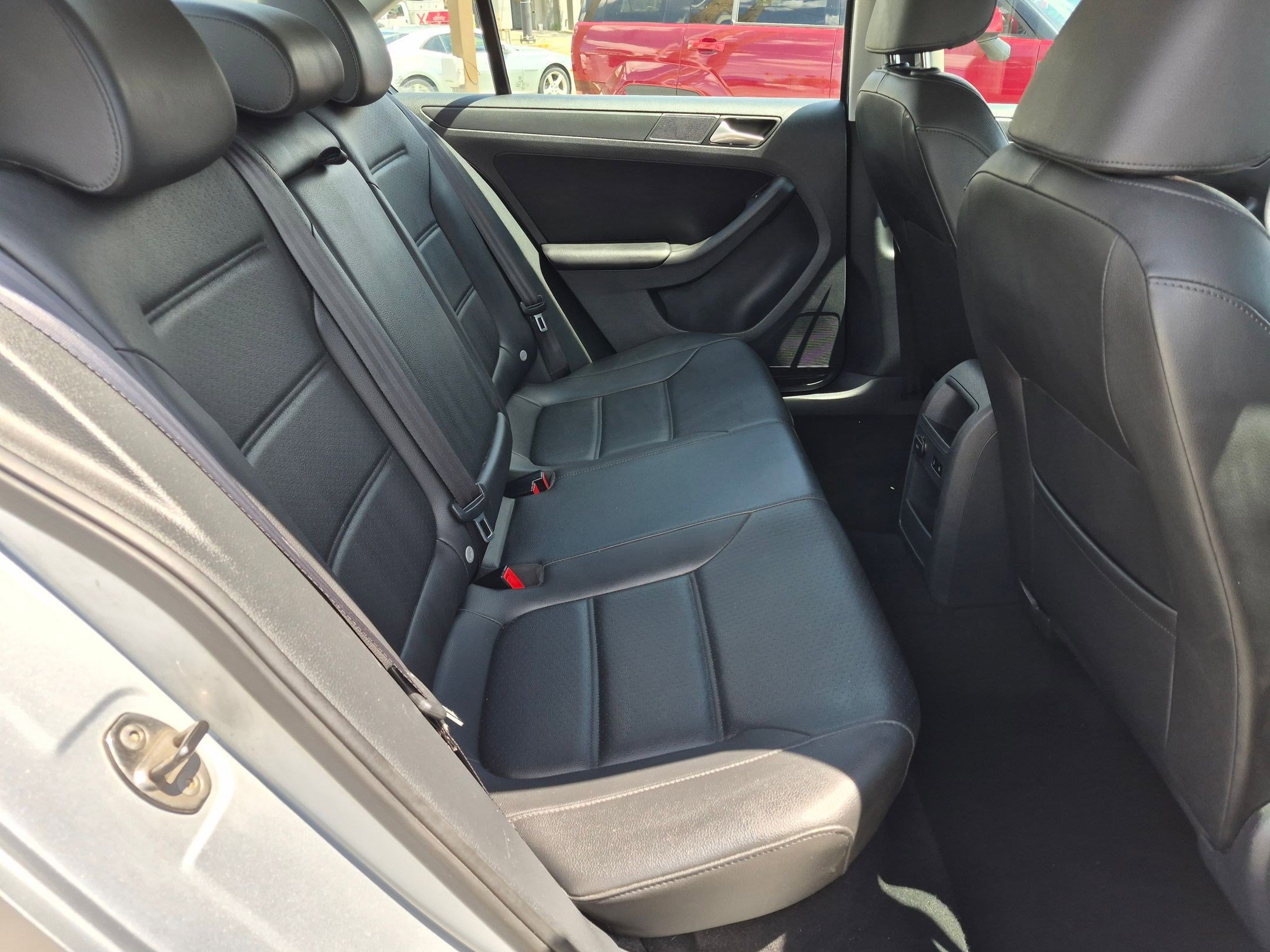 Used 2014 Volkswagen Jetta SE FWD image 26