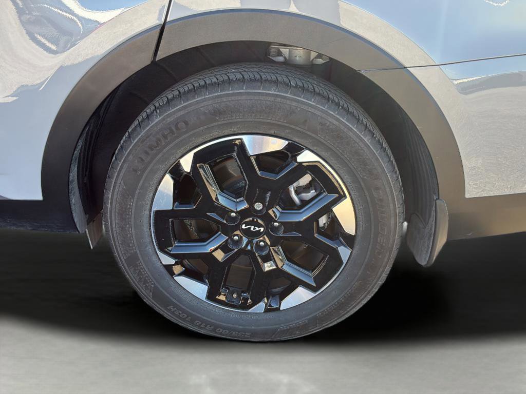 Certified 2025 Kia Sorento S image 40
