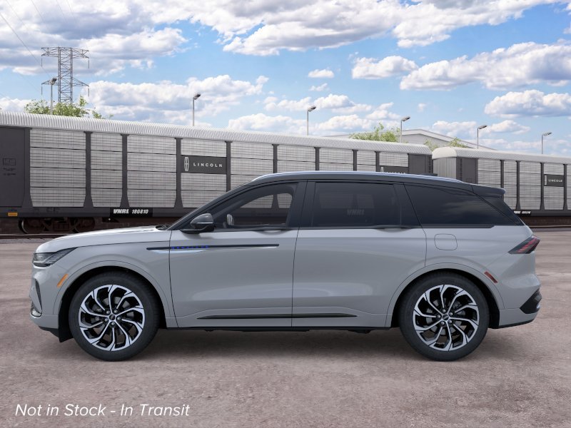 New 2026 Lincoln Nautilus Reserve AWD/4WD image 3