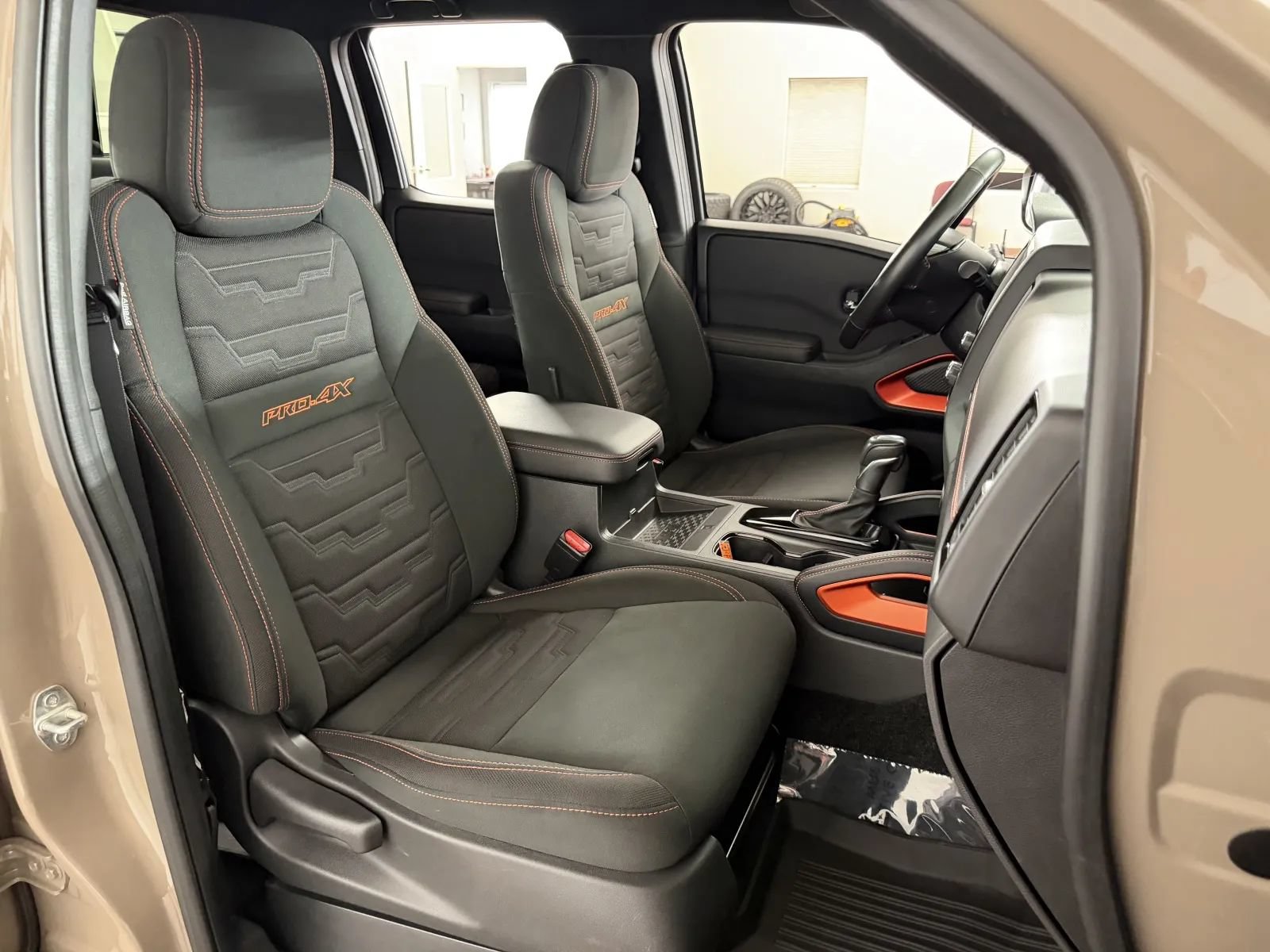Used 2024 Nissan Frontier PRO-4X w/ Pro Convenience Package AWD/4WD image 35