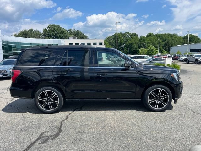Used 2021 Ford Expedition Limited AWD/4WD image 2