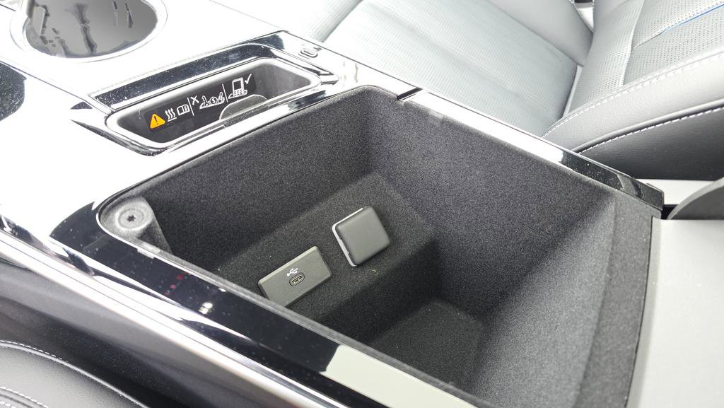 Certified 2025 Cadillac Lyriq Sport image 30