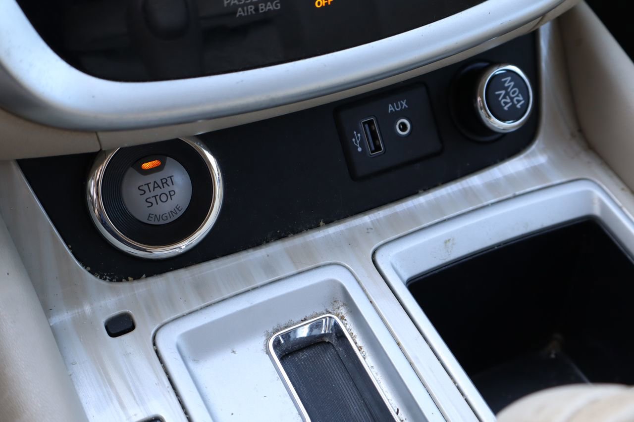Used 2018 Nissan Murano SL w/ Moonroof Package FWD image 25
